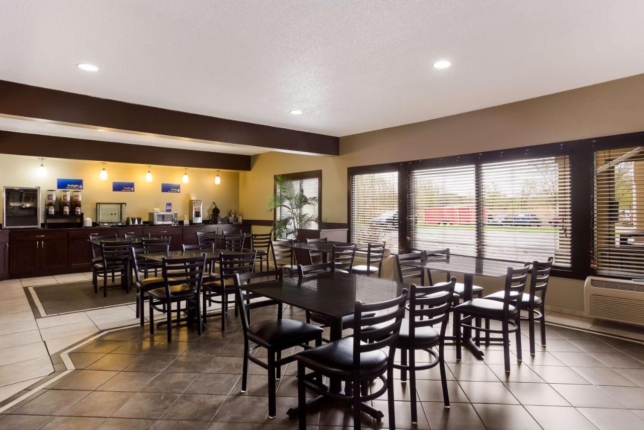 Best Western Crossroads Inn Schererville Exterior photo