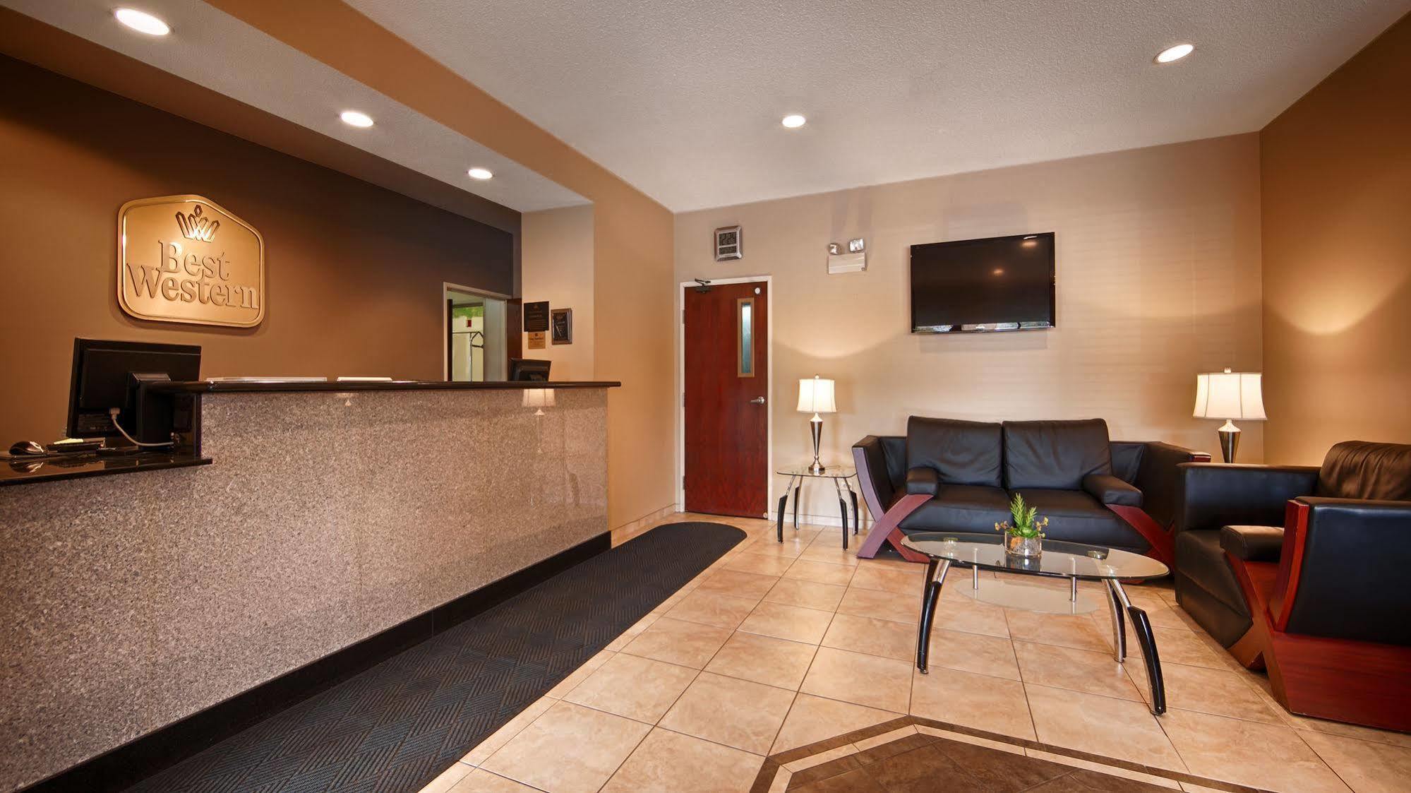 Best Western Crossroads Inn Schererville Exterior photo